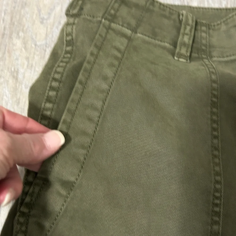 NWOT! Women's Madewell Slim Straight Olive Utility Pant - 25 - Picture 7 of 15